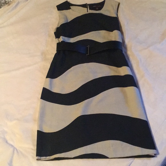 Dana Buchman Dresses & Skirts - EUC Dana Buchman Dress